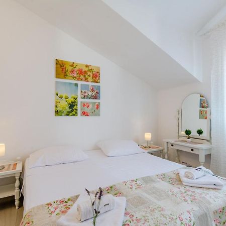 Villa Dinka Sutivan Kültér fotó