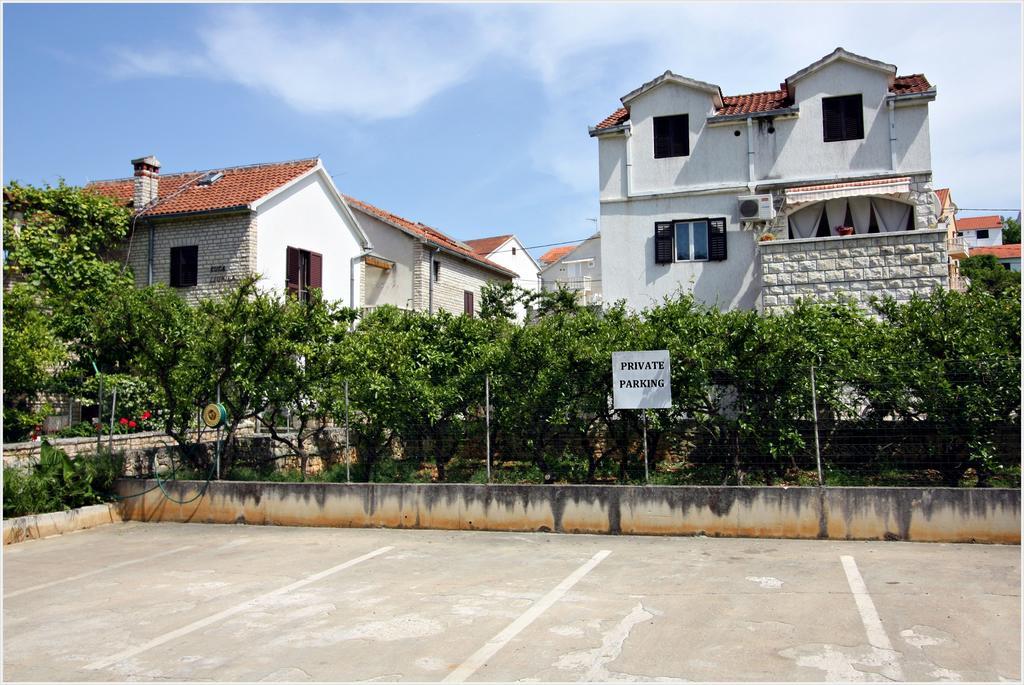 Villa Dinka Sutivan Kültér fotó