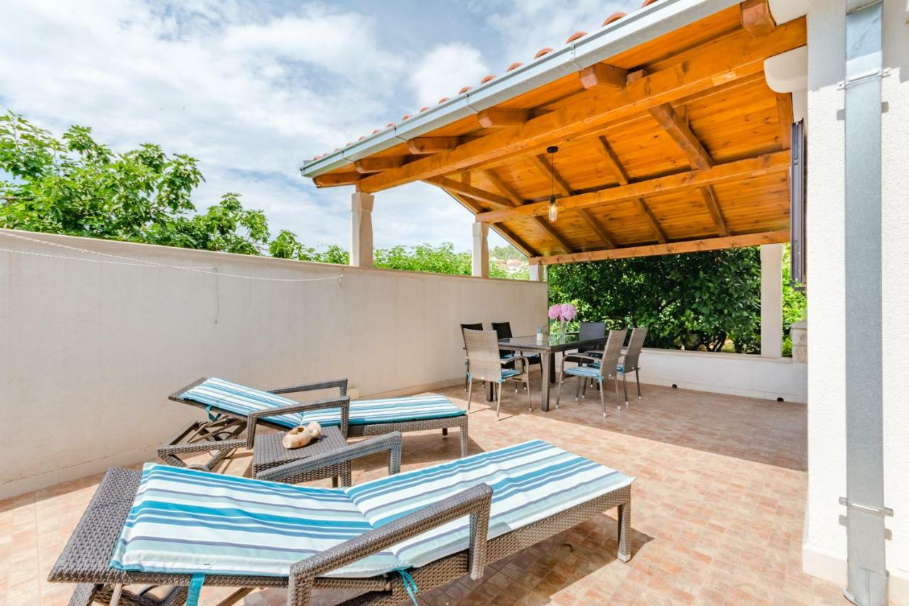 Villa Dinka Sutivan Kültér fotó