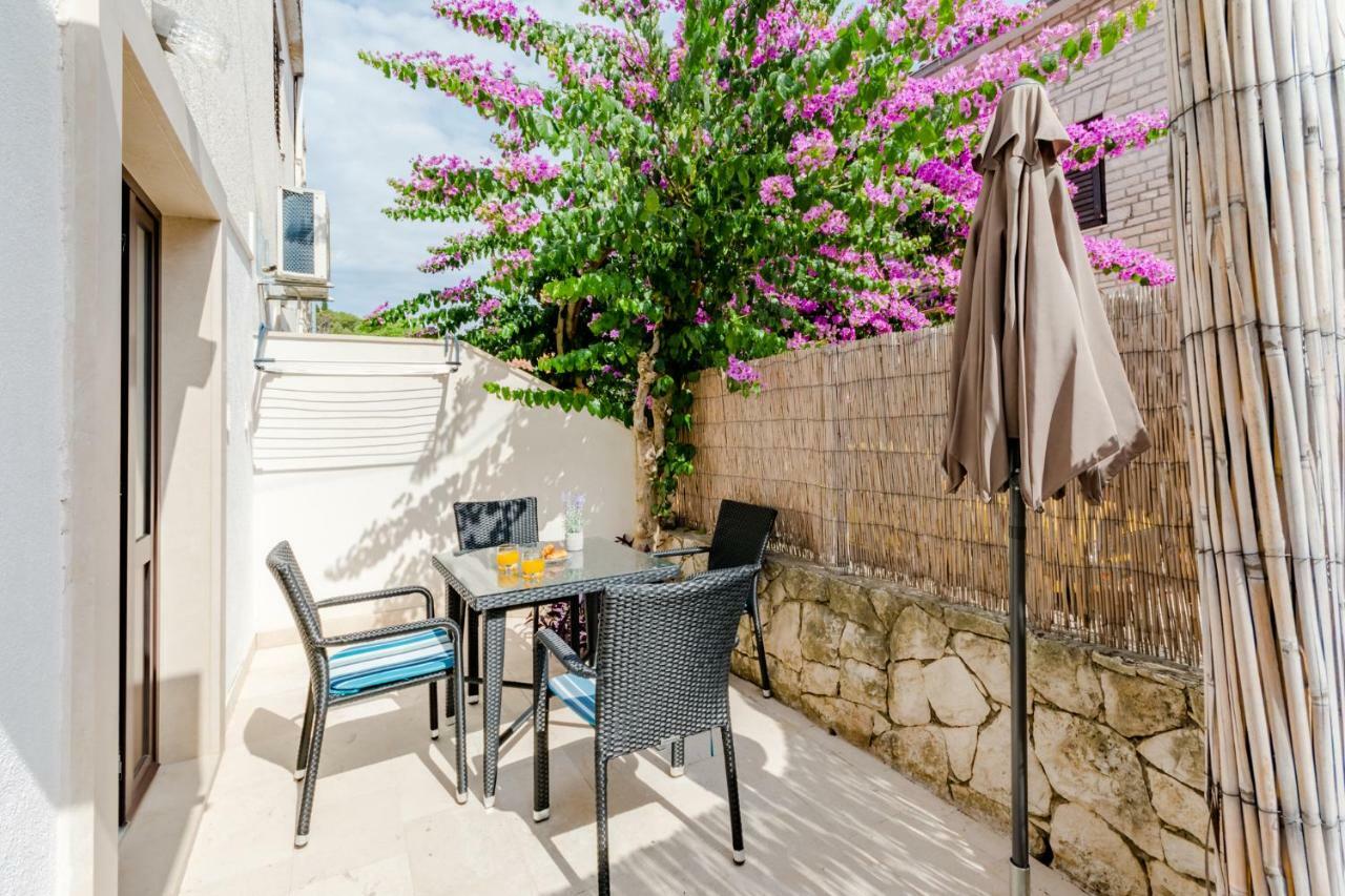 Villa Dinka Sutivan Kültér fotó