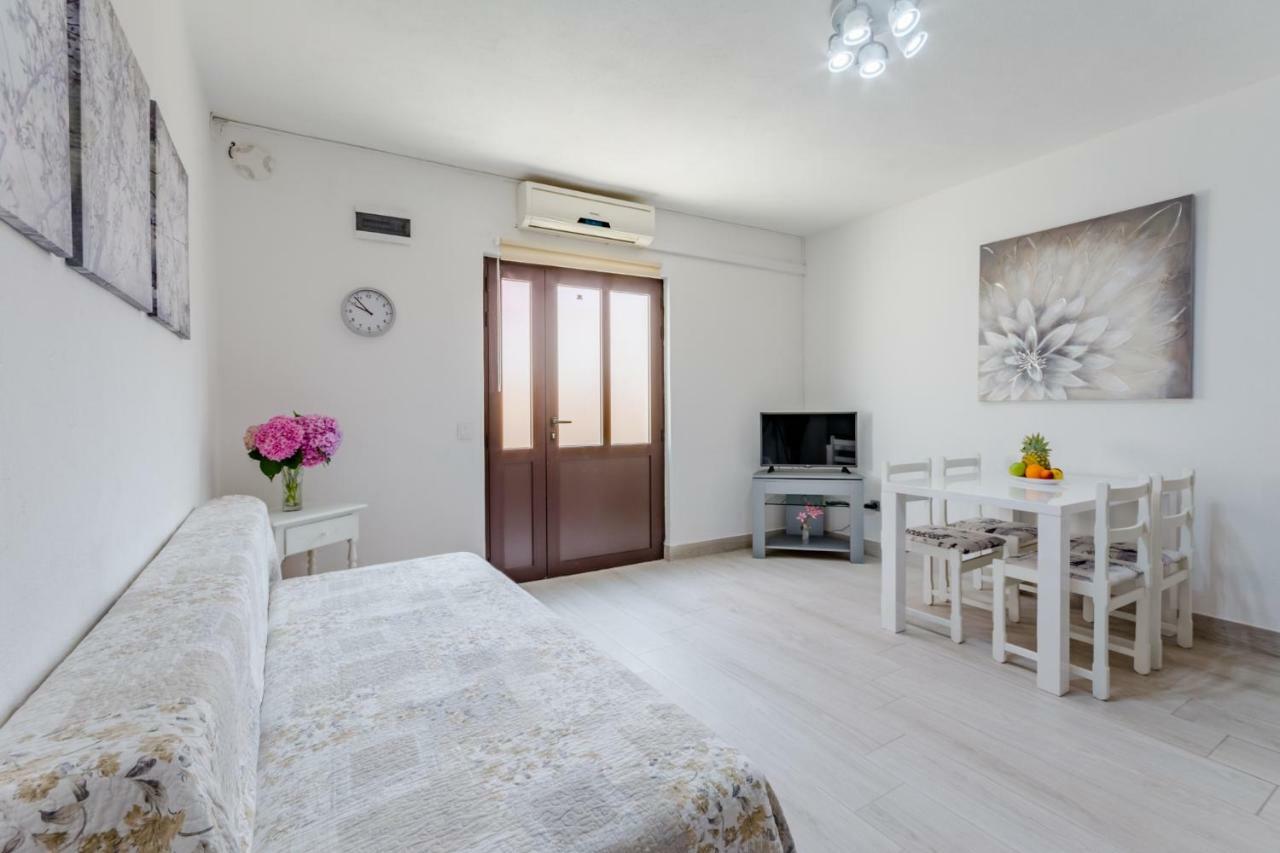 Villa Dinka Sutivan Kültér fotó