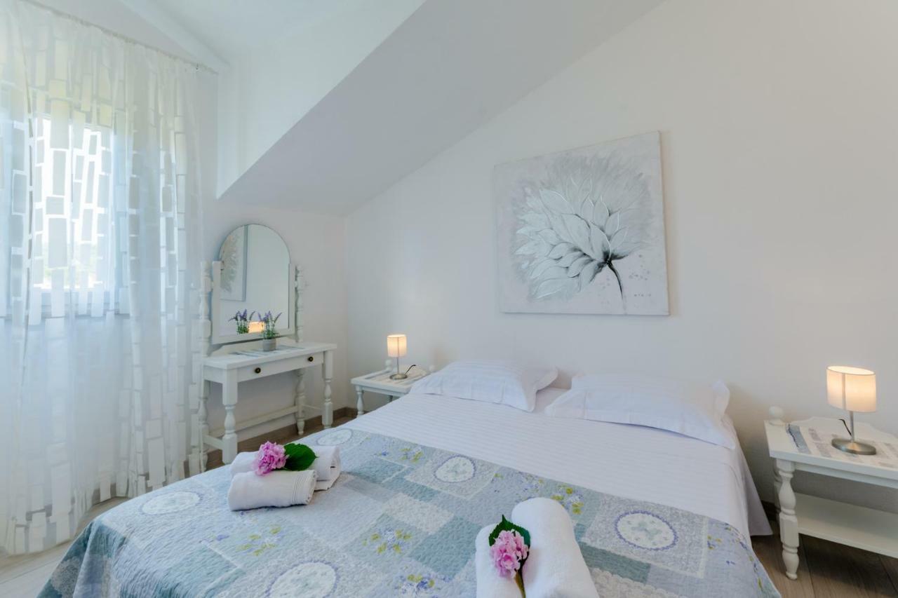 Villa Dinka Sutivan Kültér fotó