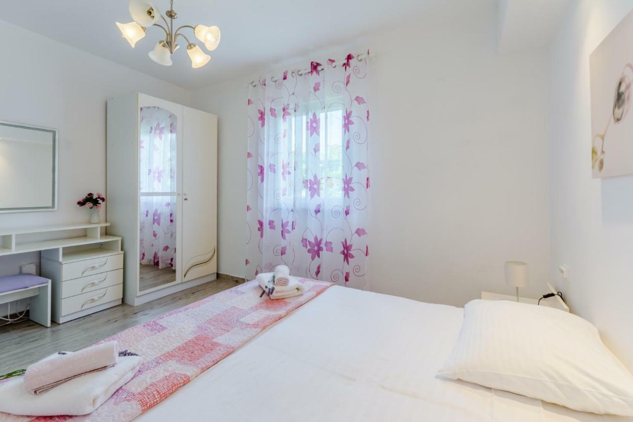 Villa Dinka Sutivan Kültér fotó