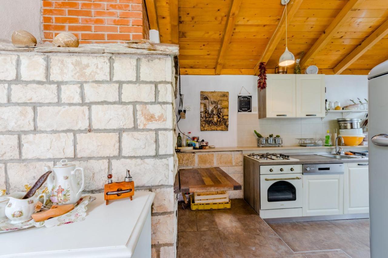 Villa Dinka Sutivan Kültér fotó